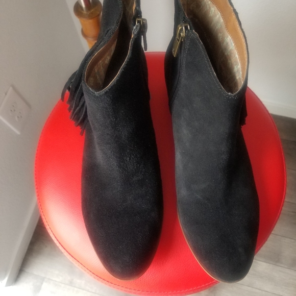 Lucky Brand Black Suede Booties with Fringe Size 10 - Picture 3 of 7